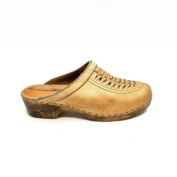 Vintage 1970s tan leather lattice weave wooden Swedish clogs - Picture 2 of 8